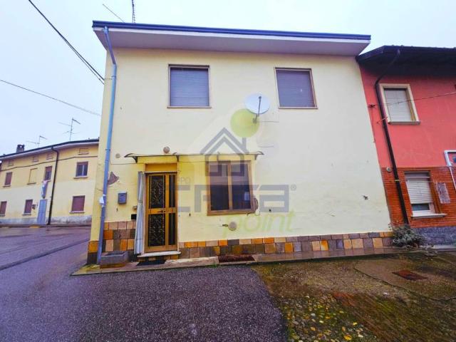 Villa Indipendente in vendita a Senna Lodigiana, Lombardia