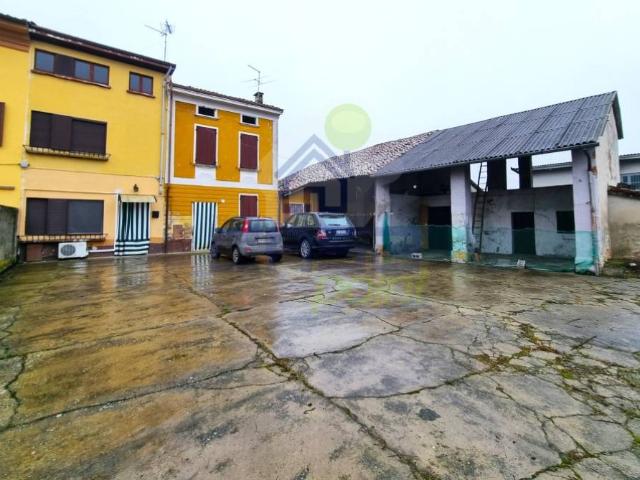 Villa Indipendente in vendita a Senna Lodigiana, Lombardia