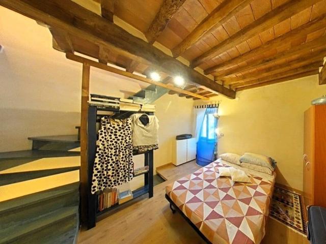 Villa Indipendente in vendita a La Cappella, Seravezza