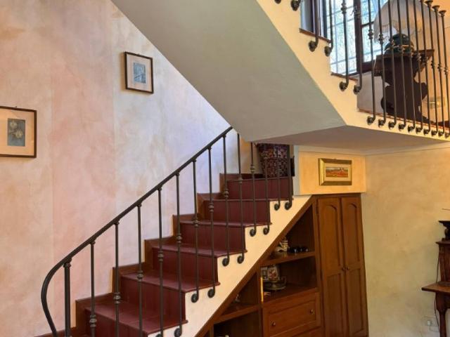 Villa Indipendente in vendita a Frasso, Seravezza