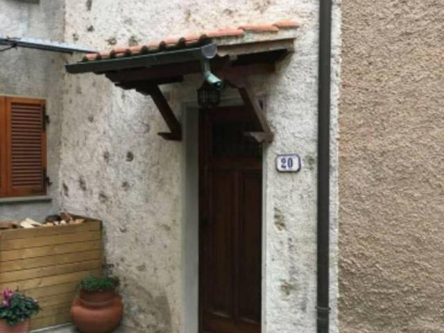 Villa Indipendente in vendita a Seravezza, Toscana
