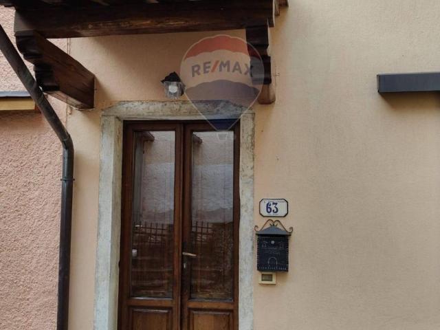 Villa Indipendente in vendita a Azzano, Seravezza