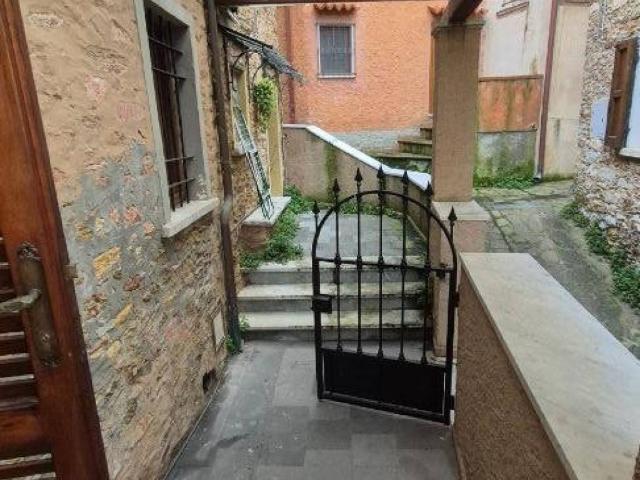 Villa Indipendente in vendita a Riomagno, Seravezza
