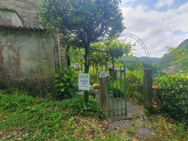 Villa Indipendente in vendita a Seravezza, Toscana