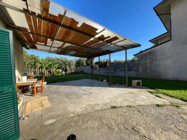 Villa Indipendente in vendita a Seravezza, Toscana