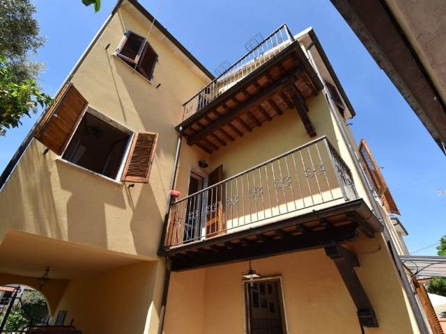 Villa Indipendente in vendita a Seravezza, Toscana