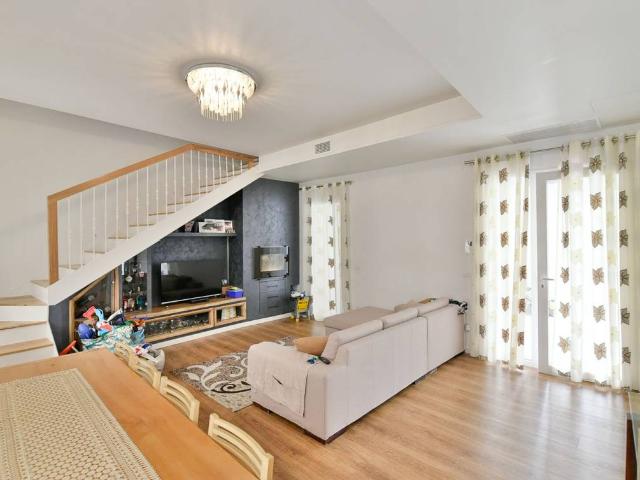 Villa Indipendente in vendita a San Rocco, Seregno