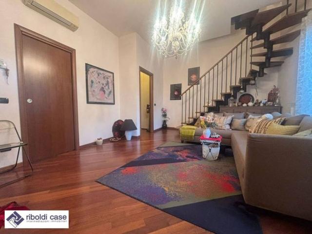 Villa Indipendente in vendita a San Rocco, Seregno