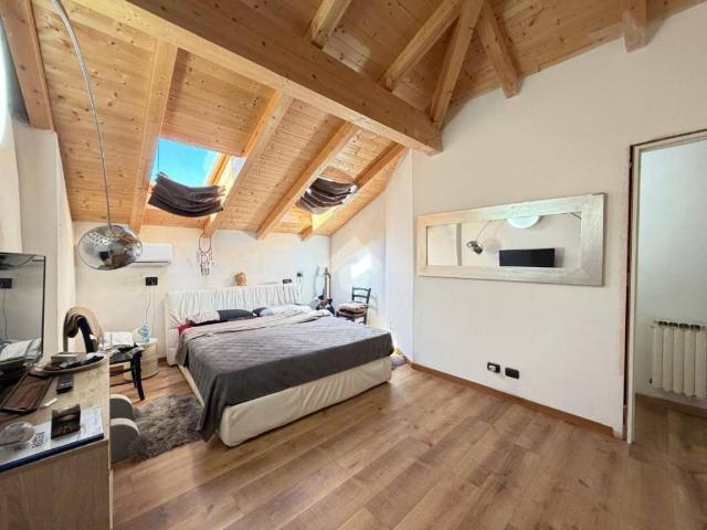 Villa Indipendente in vendita a San Rocco, Seregno