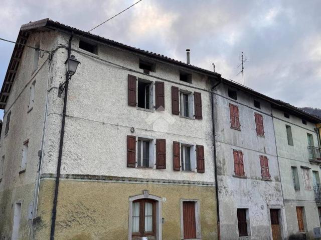 Villa Indipendente in vendita a Rasai, Seren Del Grappa