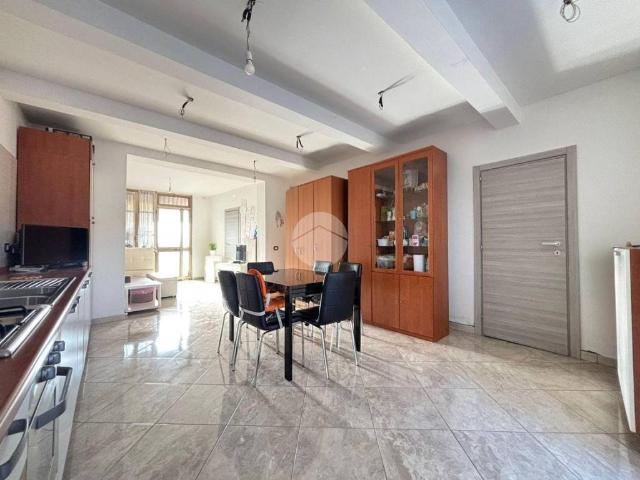 Villa Indipendente in vendita a Sergnano, Lombardia