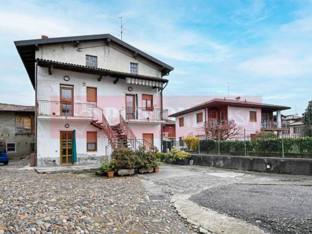 Villa Indipendente in vendita a Paderno, Seriate