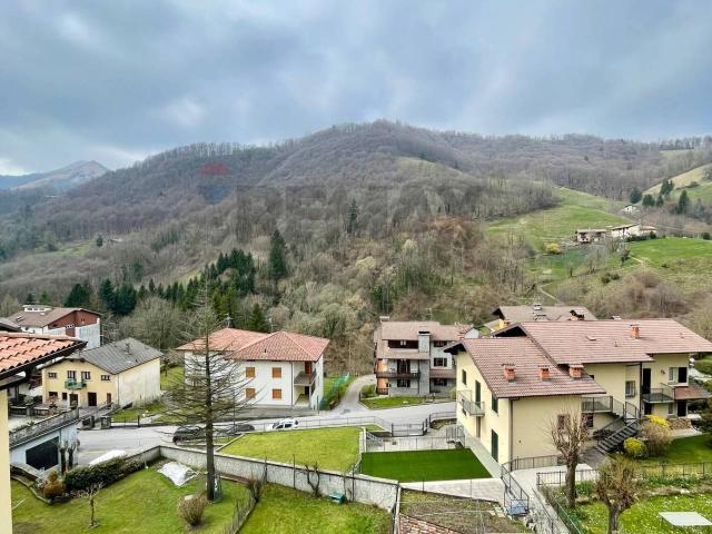 Villa Indipendente in vendita a Comunità Montana della Valle Brembana, Serina