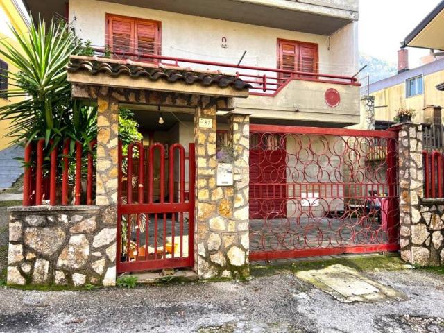 Villa Indipendente in vendita a Serino, Campania