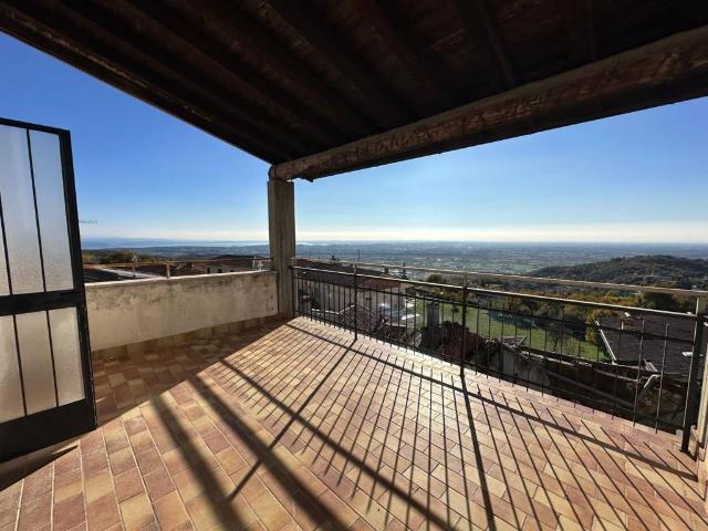 Villa Indipendente in vendita a Comunità montana della Valle Sabbia, Serle