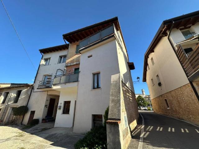 Villa Indipendente in vendita a Comunità montana della Valle Sabbia, Serle
