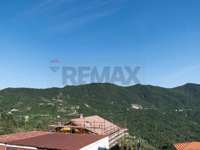 Villa Indipendente in vendita a Serra Riccò, Costa Fontana