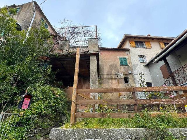 Villa Indipendente in vendita a Serra Riccò, Costa Fontana