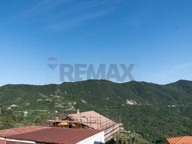 Villa Indipendente in vendita a Serra Riccò, Costa Fontana