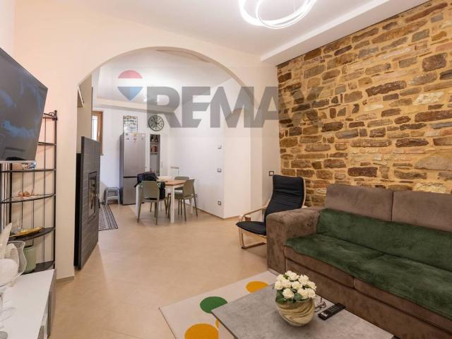 Villa Indipendente in vendita a Marche, Ancona
