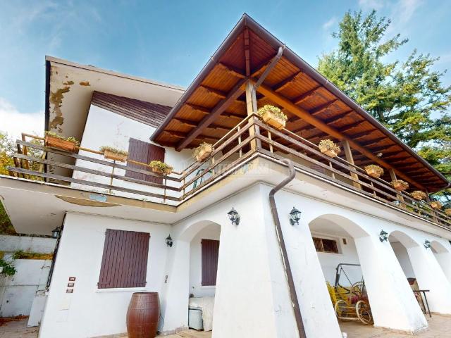Villa Indipendente in vendita a Unione dei comuni del Frignano, Serramazzoni