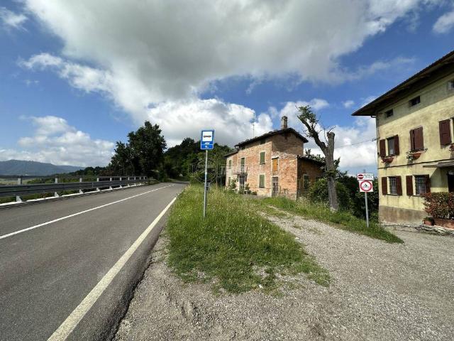 Villa Indipendente in vendita a Unione dei comuni del Frignano, Serramazzoni
