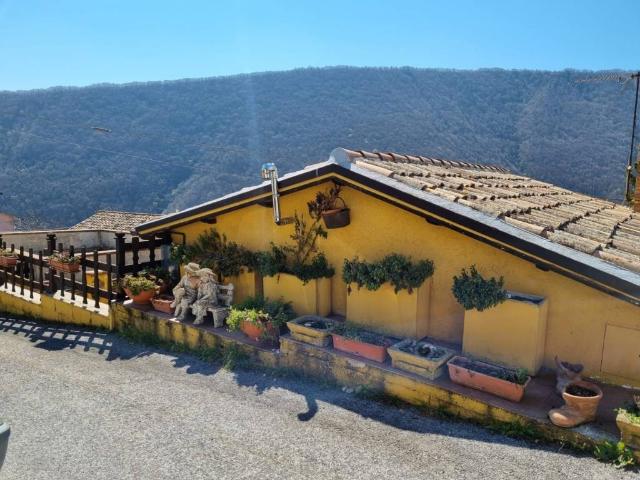 Villa Indipendente in vendita a Marche, Macerata
