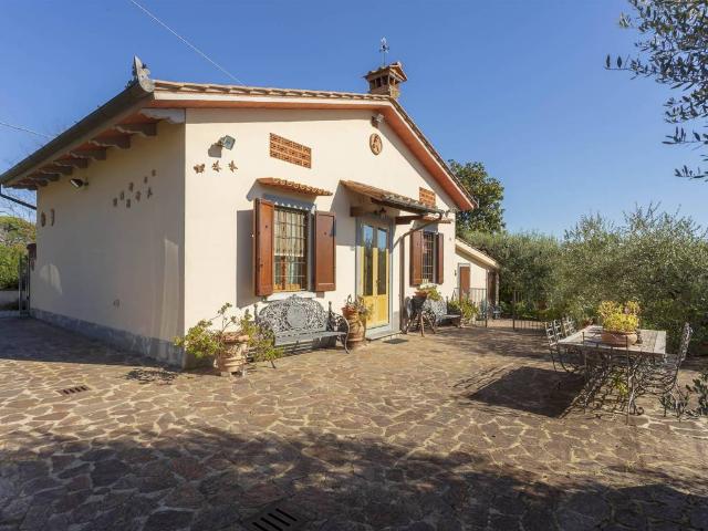 Villa Indipendente in vendita a Serravalle Pistoiese, Pistoia