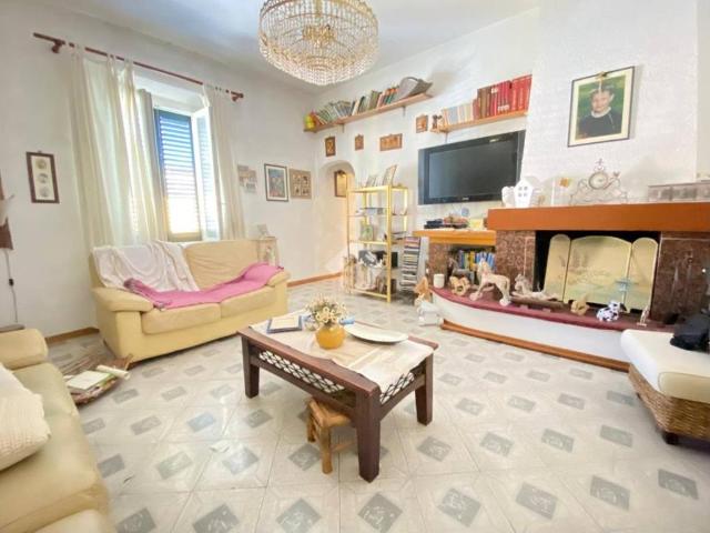 Villa Indipendente in vendita a Serravalle Pistoiese, Pistoia