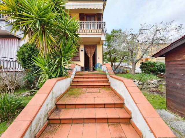 Villa Indipendente in vendita a Serravalle Pistoiese, Toscana