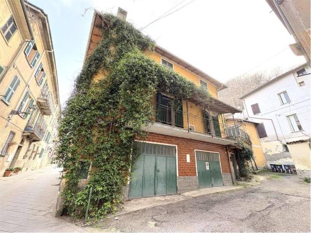 Villa Indipendente in vendita a Piemonte, Alessandria