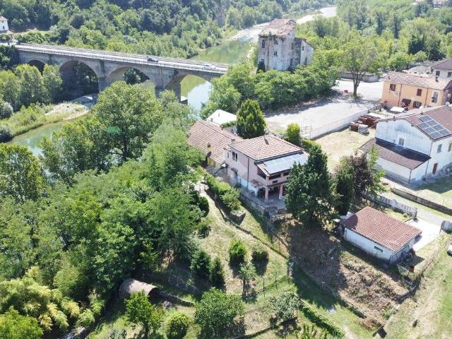 Villa Indipendente in vendita a Piemonte, Alessandria