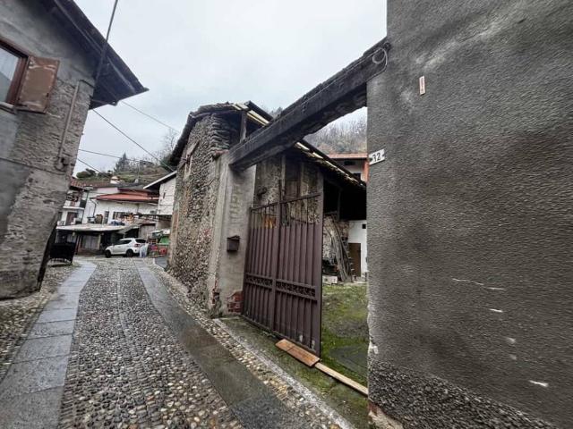 Villa Indipendente in vendita a Cellio con Breia, Piemonte