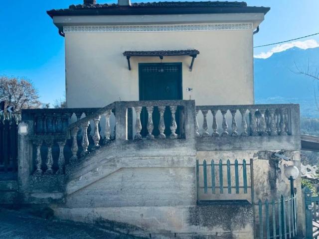 Villa Indipendente in vendita a Serre, Campania