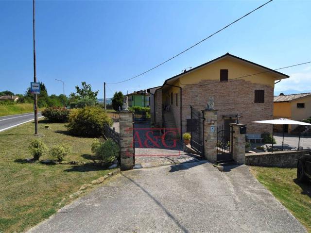 Villa Indipendente in vendita a Marche, Fermo