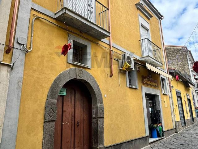 Villa Indipendente in vendita a Sessa Aurunca, Campania