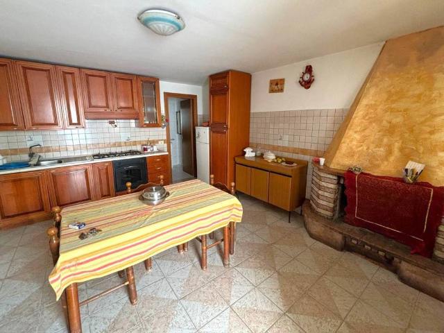 Villa Indipendente in vendita a Corigliano, Sessa Aurunca