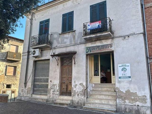 Villa Indipendente in vendita a Sessa Aurunca, Campania