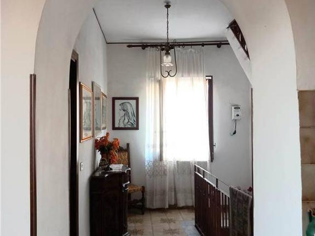 Villa Indipendente in vendita a Avezzano-Sorbello, Sessa Aurunca