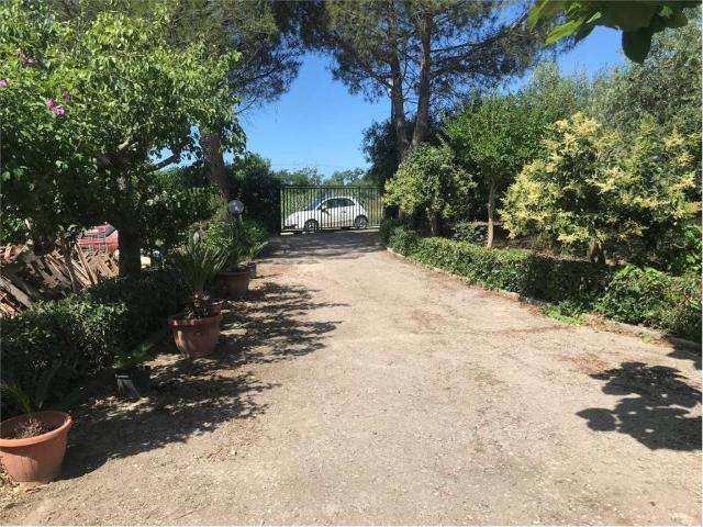 Villa Indipendente in vendita a Sessa Aurunca, Campania