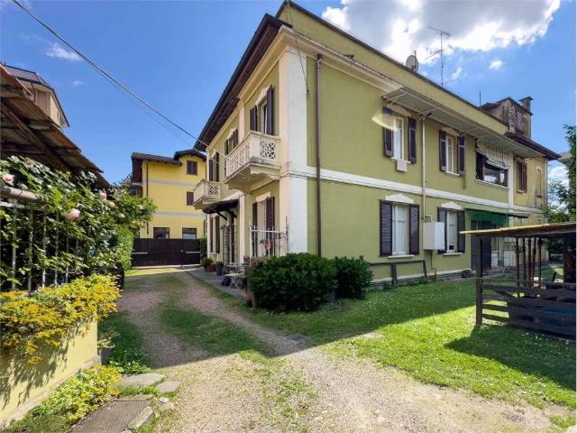 Villa Indipendente in vendita a Abbazia, Sesto Calende