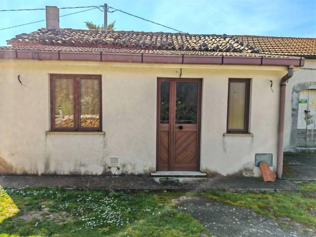 Villa Indipendente in vendita a Sesto Campano, Molise