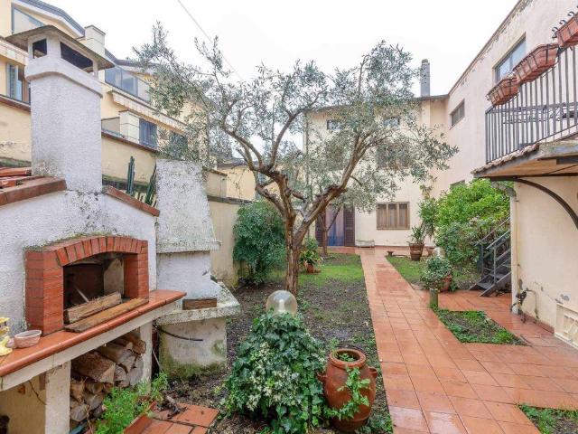 Villa Indipendente in vendita a Zambra, Sesto Fiorentino