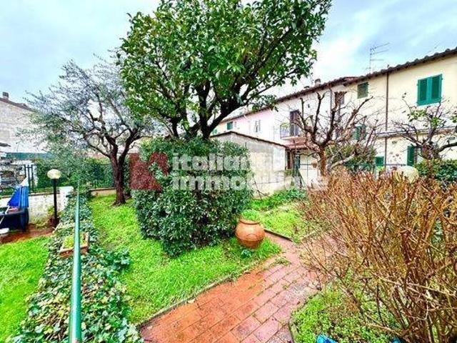 Villa Indipendente in vendita a Zambra, Sesto Fiorentino