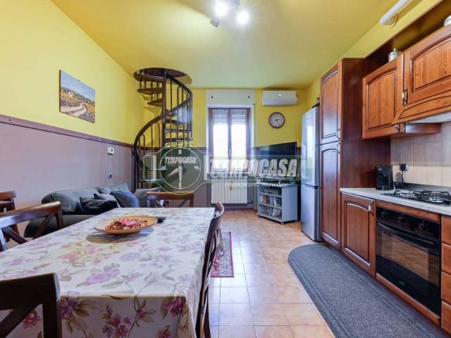 Villa Indipendente in vendita a Cascina Premenugo, Settala