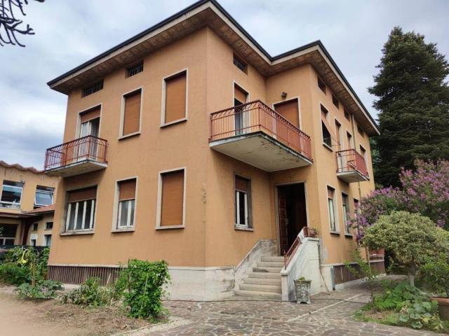 Villa Indipendente in vendita a Altopiano di Seveso, Seveso