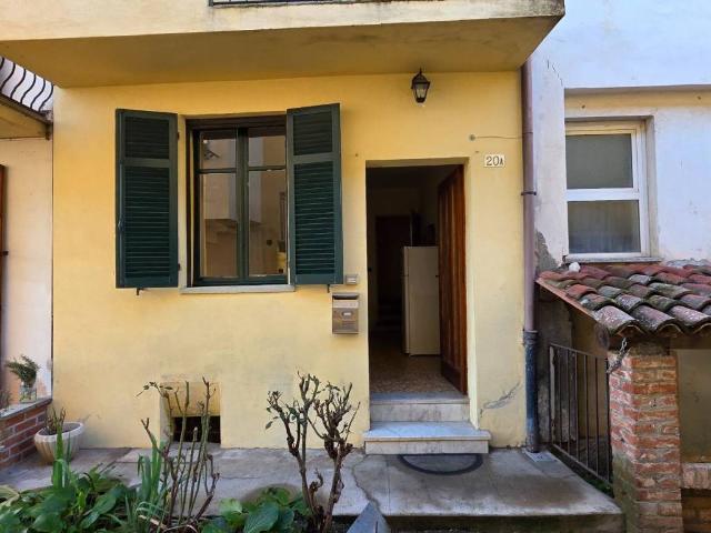 Villa Indipendente in vendita a Piemonte, Alessandria
