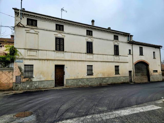 Villa Indipendente in vendita a Piemonte, Alessandria