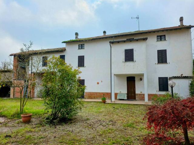 Villa Indipendente in vendita a Piemonte, Alessandria