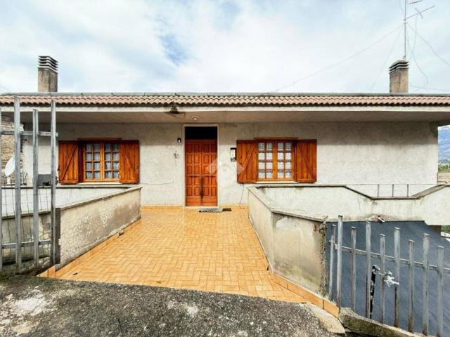 Villa Indipendente in vendita a Sezze, Lazio